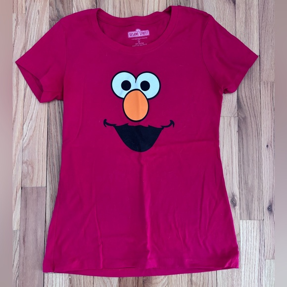 Sesame Street Tops - Sesame Street T-Shirt in Red with Elmo Design